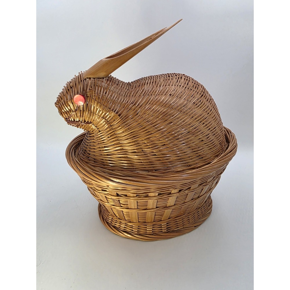 Vintage Woven Wicker Bunny Rabbit Basket with Lid 7x8x9.5 Farmhouse Easter Décor